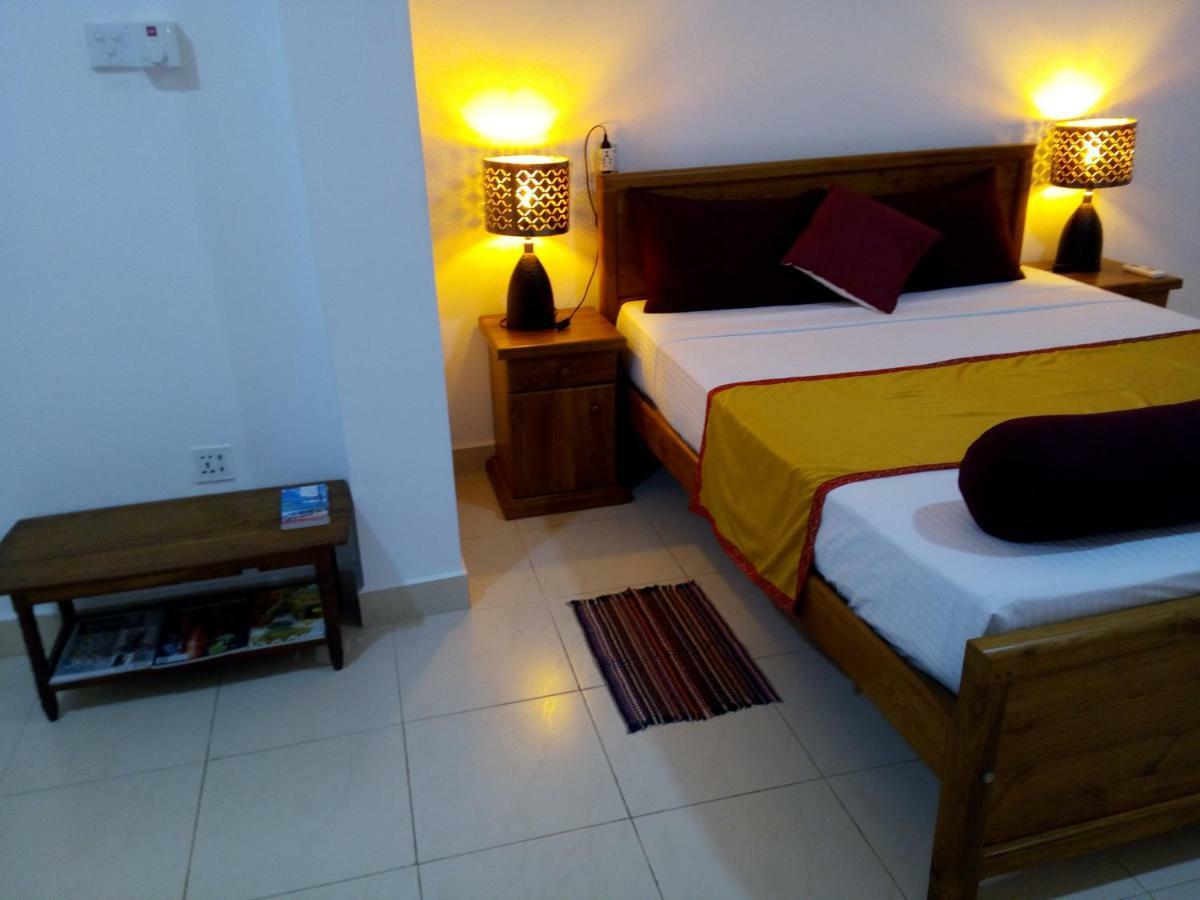 Ocean Pebbles Daire Dehiwala-Mount Lavinia Dış mekan fotoğraf