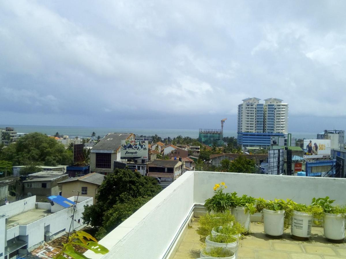 Ocean Pebbles Daire Dehiwala-Mount Lavinia Dış mekan fotoğraf